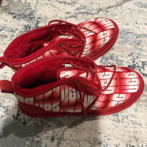 UGG Chukka Boots Red Shearling Graffiti Neumel LTA Winter Wavelength Mens 13 - Picture 10 of 15